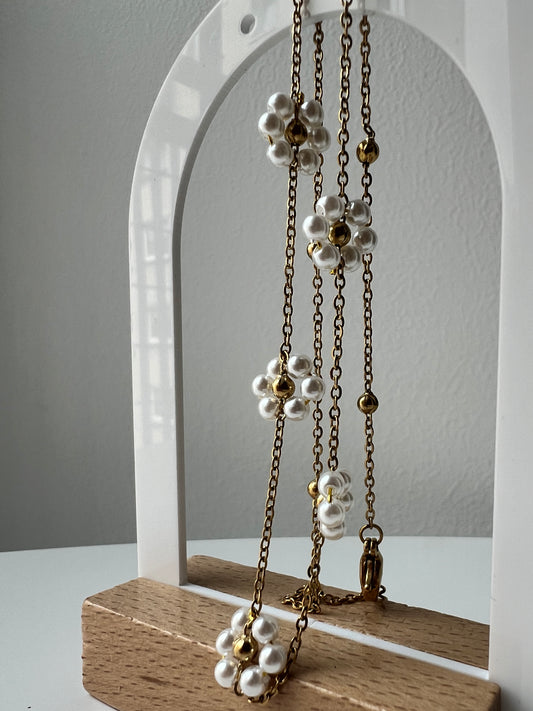 Vėrinys Su Perlų Ramunėlėmis